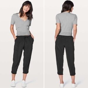 LULULEMON FINAL PLAY BLACK CROPPED PANTS SIZE 2